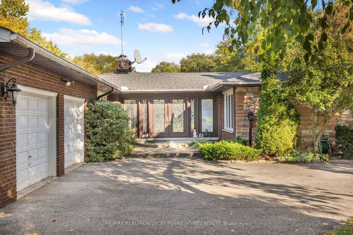 Photo 4 at 9799 Warden Avenue, Devil's Elbow, Markham
