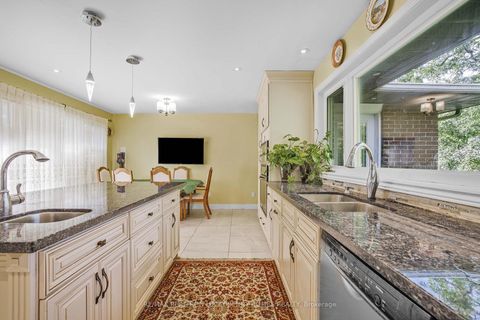 Photo 14 at 9799 Warden Avenue, Devil's Elbow, Markham