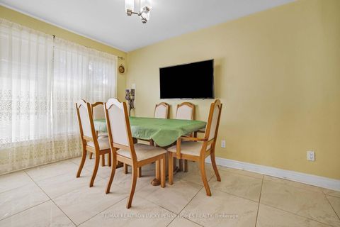 Photo 18 at 9799 Warden Avenue, Devil's Elbow, Markham