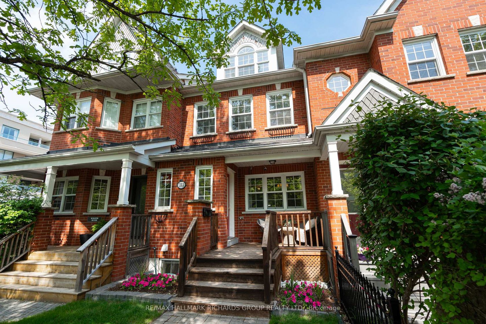 111 Winners Circle, The Beaches, Toronto 
