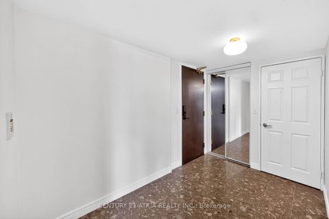 Photo 6 at 808 - 23 Hollywood Avenue, Willowdale East, Toronto