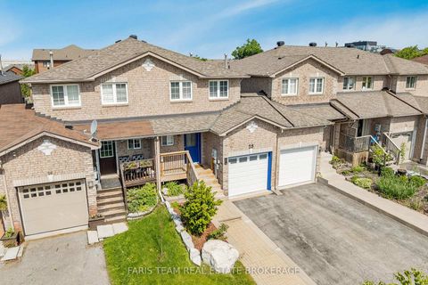 Photo 1 at 28 Raymond Crescent, Painswick South, Barrie
