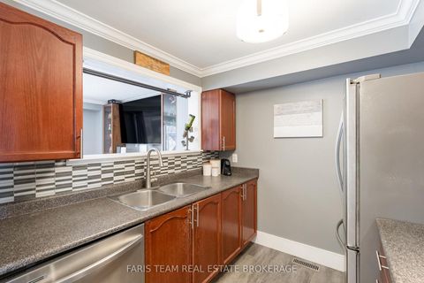 Photo 6 at 28 Raymond Crescent, Painswick South, Barrie