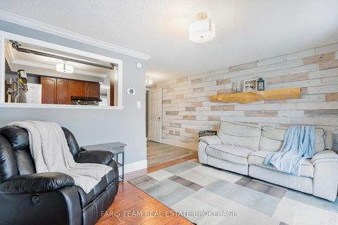 Photo 11 at 28 Raymond Crescent, Painswick South, Barrie