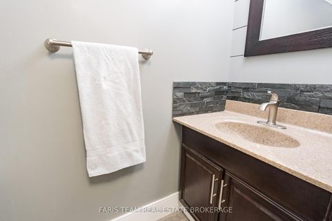Photo 19 at 28 Raymond Crescent, Painswick South, Barrie