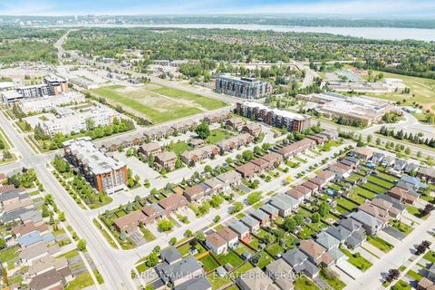Photo 25 at 28 Raymond Crescent, Painswick South, Barrie