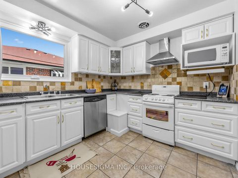 Photo 12 at 51 Tisdale Avenue, Victoria Village, Toronto