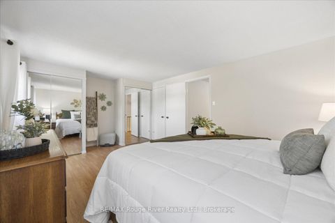 Photo 19 at 671 Greenbriar Drive, Eastdale, Oshawa