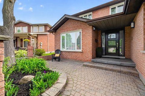 Photo 2 at 248 Forest Drive, West Woodbridge, Vaughan