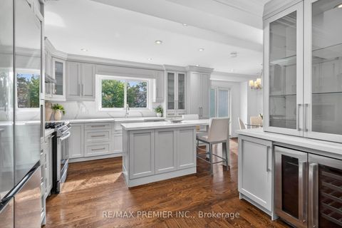 Photo 12 at 248 Forest Drive, West Woodbridge, Vaughan
