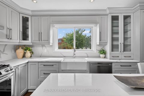 Photo 15 at 248 Forest Drive, West Woodbridge, Vaughan