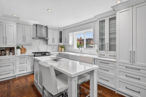 Photo 18 at 248 Forest Drive, West Woodbridge, Vaughan