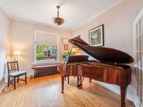 Photo 5 at 326 Cedarvale Avenue, Lumsden, Toronto
