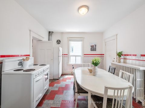 Photo 15 at 326 Cedarvale Avenue, Lumsden, Toronto