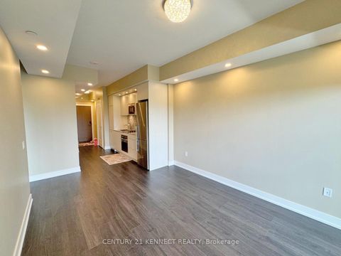 Photo 12 at 706 - 30 Inn On The Park Drive, Don Mills, Toronto