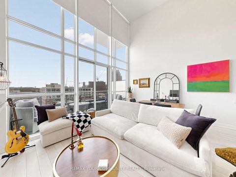 Photo 6 at 718 - 5 Hanna Avenue, Niagara, Toronto