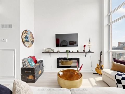 Photo 9 at 718 - 5 Hanna Avenue, Niagara, Toronto