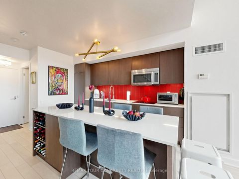 Photo 14 at 718 - 5 Hanna Avenue, Niagara, Toronto