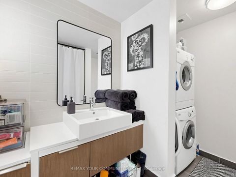 Photo 29 at 718 - 5 Hanna Avenue, Niagara, Toronto