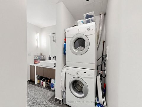 Photo 31 at 718 - 5 Hanna Avenue, Niagara, Toronto