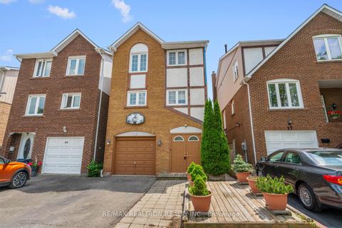 Photo 2 at 35 Festival Drive, Branson, Toronto