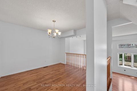 Photo 10 at 35 Festival Drive, Branson, Toronto