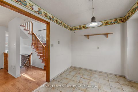 Photo 17 at 35 Festival Drive, Branson, Toronto