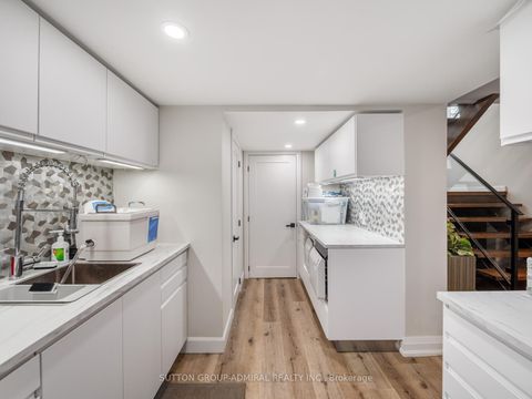 Photo 37 at 8 Foxdale Court, Steeles, Toronto
