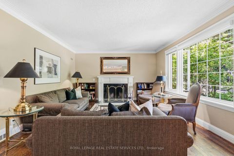Photo 3 at 16 Princeton Road, Kingsway South, Toronto