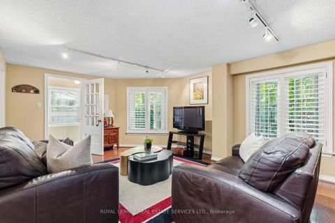 Photo 11 at 16 Princeton Road, Kingsway South, Toronto