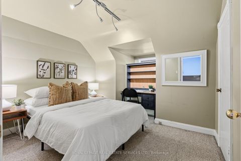 Photo 23 at 16 Princeton Road, Kingsway South, Toronto