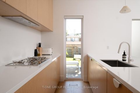 Photo 18 at 261 Margueretta Street, Dufferin Grove, Toronto