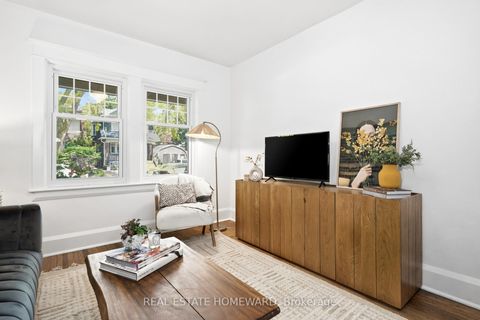 Photo 5 at 149 Wolverleigh Boulevard, Danforth, Toronto
