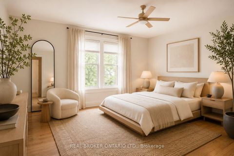 Photo 15 at 158 Yarmouth Road, Junction, Toronto