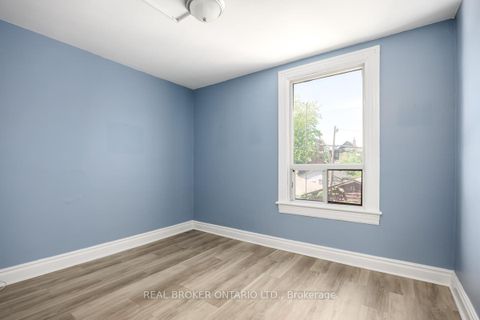 Photo 17 at 158 Yarmouth Road, Junction, Toronto