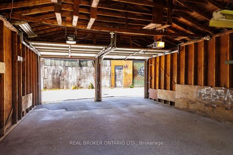 Photo 23 at 158 Yarmouth Road, Junction, Toronto