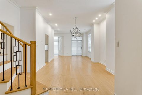 Photo 17 at 105 - 2 Aberfoyle Crescent, City Centre West, Toronto