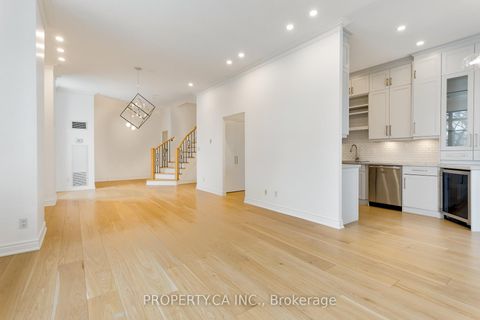 Photo 23 at 105 - 2 Aberfoyle Crescent, City Centre West, Toronto