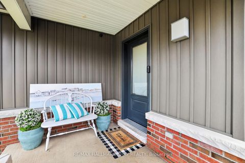 Photo 3 at 1587 Mount Albert Road, Sharon, East Gwillimbury