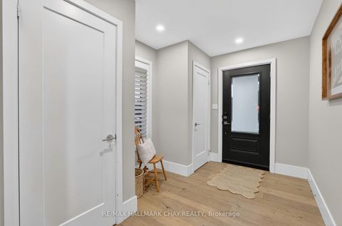 Photo 4 at 1587 Mount Albert Road, Sharon, East Gwillimbury