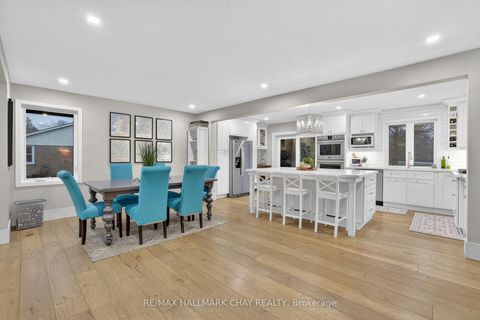 Photo 5 at 1587 Mount Albert Road, Sharon, East Gwillimbury