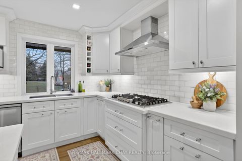 Photo 10 at 1587 Mount Albert Road, Sharon, East Gwillimbury
