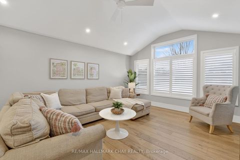 Photo 14 at 1587 Mount Albert Road, Sharon, East Gwillimbury