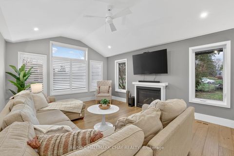 Photo 15 at 1587 Mount Albert Road, Sharon, East Gwillimbury