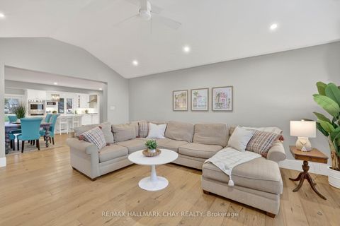 Photo 16 at 1587 Mount Albert Road, Sharon, East Gwillimbury