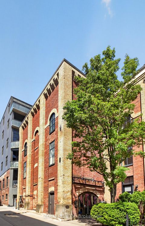 Photo 2 at 3 - 39 Old Brewery Lane, Regent Park, Toronto