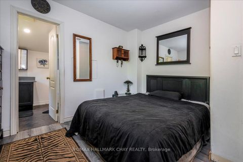Photo 6 at 736 Lakelands Avenue, Alcona, Innisfil