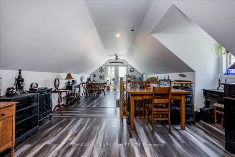 Photo 10 at 736 Lakelands Avenue, Alcona, Innisfil