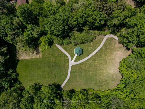 Photo 17 at 736 Lakelands Avenue, Alcona, Innisfil