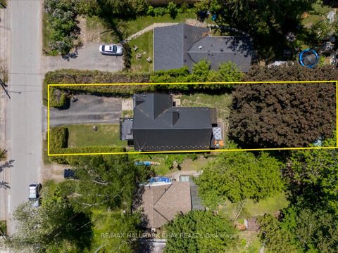 Photo 22 at 736 Lakelands Avenue, Alcona, Innisfil
